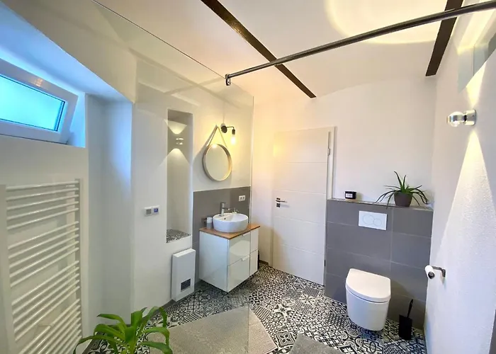 Zur Alten Schmiede * Winningen